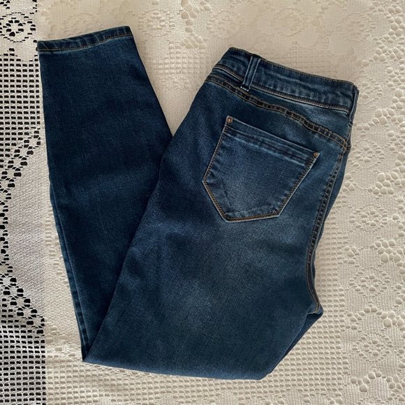 Republic Jeans - Picture 6 of 8